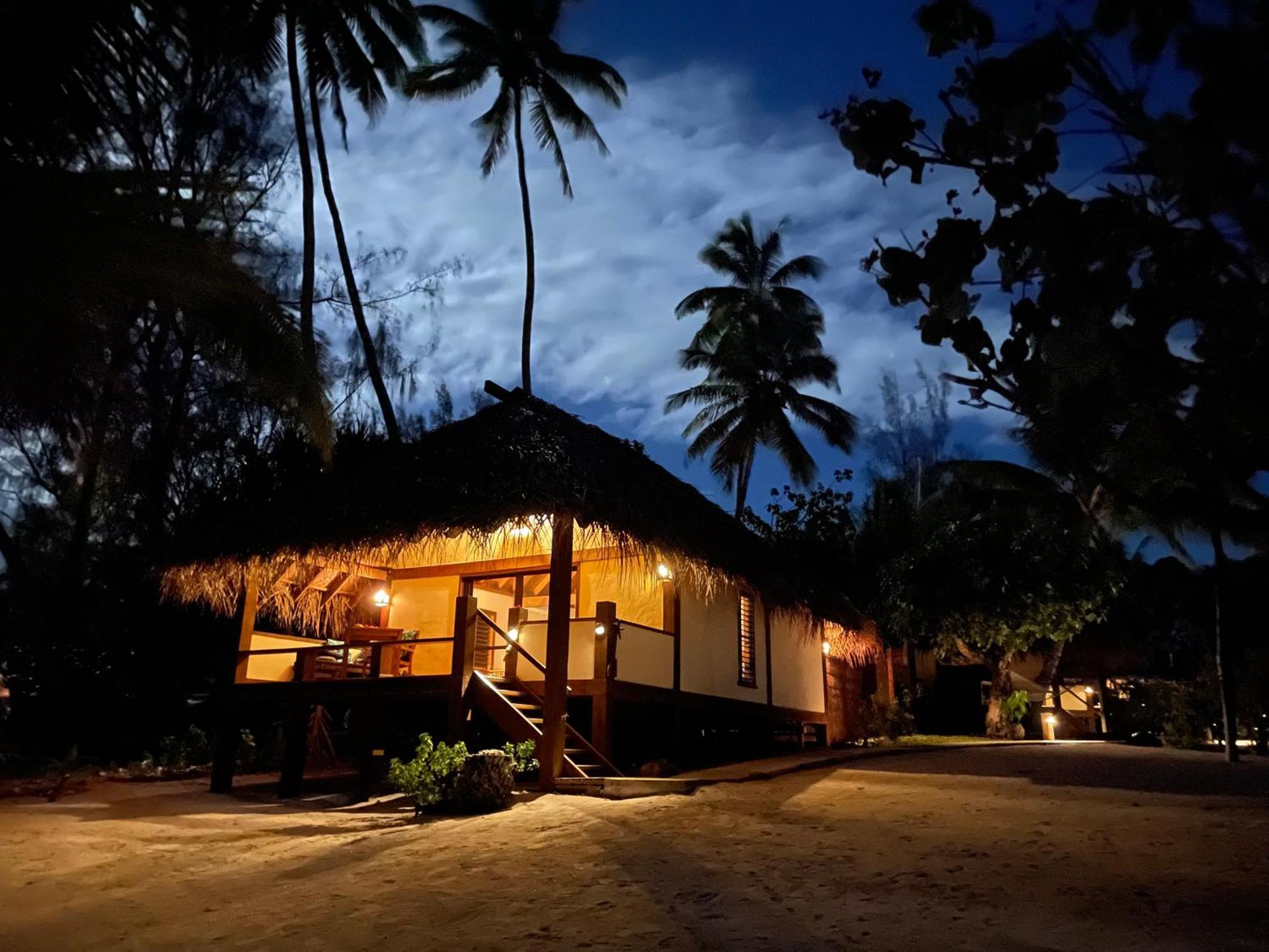 Etu Moana Boutique Beach Villas - Adults Only Арутанга Экстерьер фото